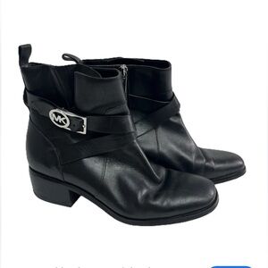Michael Kors BRYCE Ankle Bootie Buckled Leather Boots Black 10